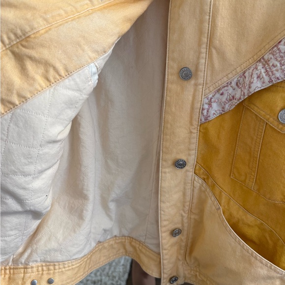 Isabel Marant Pale Yellow Denim Jacket with Contrast Stitching - Picture 6 of 10